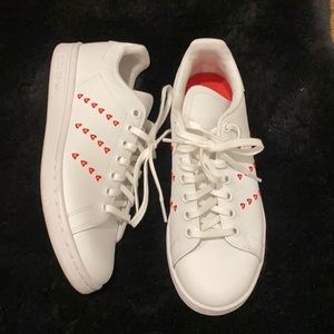 White Adidas Stan smiths